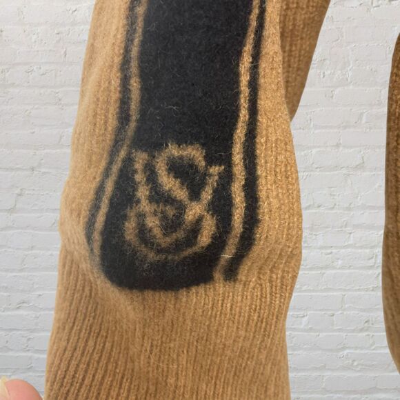 Victoria’s Secret Camel Tan Oversized Cashmere Sweater Size M Cozy Soft Relaxed - Picture 13 of 16